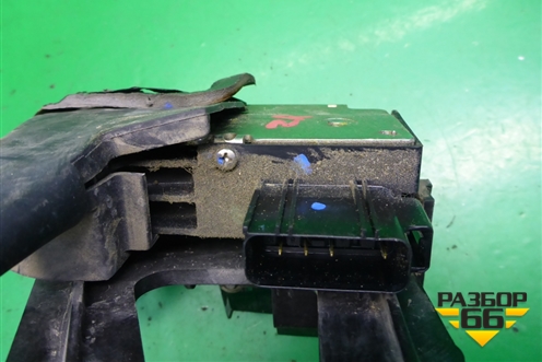 Замок двери задней правой (4 контакта) для Ford Fusion с 2002г (Фьюжн)