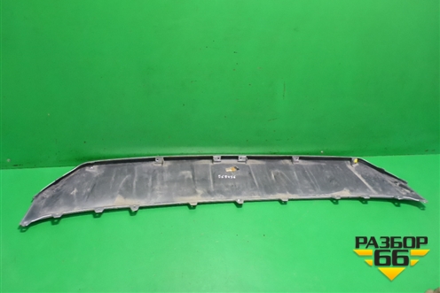 Накладка переднего бампера (4M0807733D) для Audi Q7 c 2015г (Ку 7)