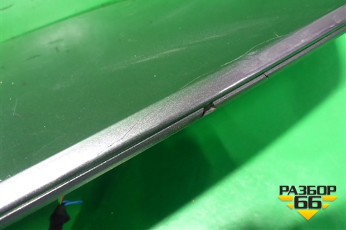 Спойлер на дверь багажника (4M8827933E) для Audi Q8 с 2018г (Ку 8)