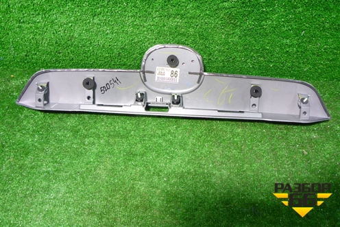 Накладка двери багажника (KD5350810A) для Mazda CX 5 с 2012-2016г (СХ5)