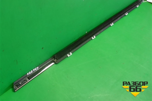 Накладка стекла заднего левого (83210C1000) для Hyundai Sonata-7 с 2014г (Соната)