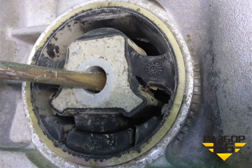 Подрамник передний АКПП (1K0199369G) для Volkswagen Jetta с 2005-2011г (Джетта)