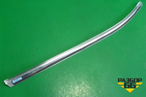 Накладка стекла заднего правого (купе) (A2056700622) для Mercedes Benz C-Klass W205 с 2014г (Ц)