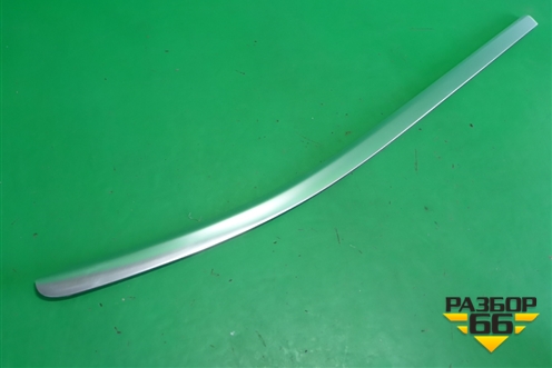 Накладка стекла заднего правого (купе) (A2056700622) для Mercedes Benz C-Klass W205 с 2014г (Ц)