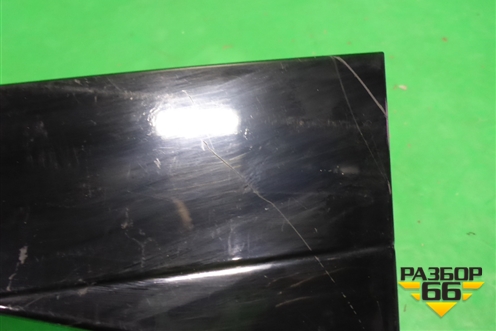 Накладка двери задней левой (на рамку задняя) (4L0839903Y9B) для Audi Q7 c 2005-2015г (Ку 7)