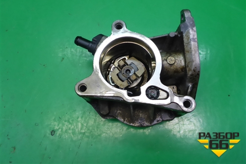 Насос вакуумный (06H145100AK) для Volkswagen Tiguan с 2011-2016г (Тигуан)