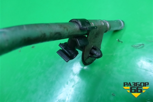 Трубка топливная (2.0л CAW) (06J121075B) для Volkswagen Tiguan с 2011-2016г (Тигуан)