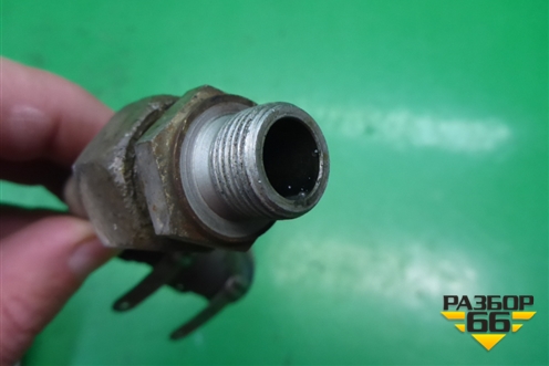 Трубка масляная (на турбину 2.0л CAW) для Volkswagen Tiguan с 2011-2016г (Тигуан)