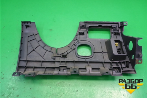 Накладка на торпедо (под рулём) для Renault Megane 2 с 2002-2009г (Меган)