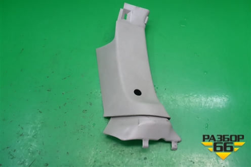 Обшивка стойки задняя верхняя правая (передняя часть универсал) (8200221312) для Renault Megane 2 с 2002-2009г (Меган)