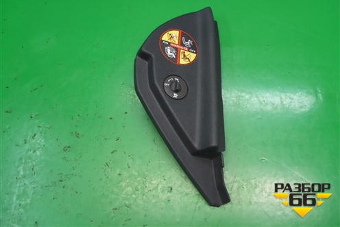 Накладка на торпедо (боковая правая) (8200179045) для Renault Megane 2 с 2002-2009г (Меган)