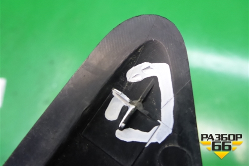 Накладка переднего крыла левого (8200073430) для Renault Megane 2 с 2002-2009г (Меган)