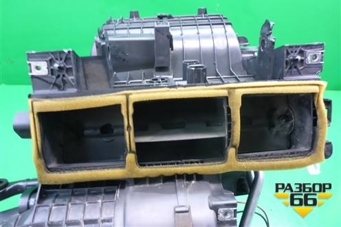 Корпус отопителя (с кондиционером) (8200407103) для Renault Megane 2 с 2002-2009г (Меган)