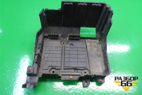 Ящик под аккумулятор (8200467409) для Renault Megane 2 с 2002-2009г (Меган)