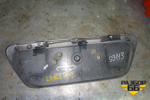 Накладка крышки багажника (MR379016) для Mitsubishi Lancer-9  с 2003-2008г (Лансер)