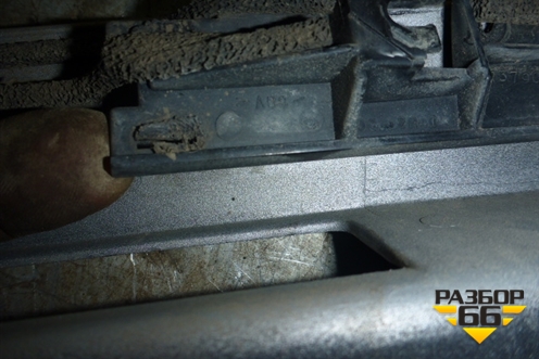 Накладка крышки багажника (MR379016) для Mitsubishi Lancer-9  с 2003-2008г (Лансер)