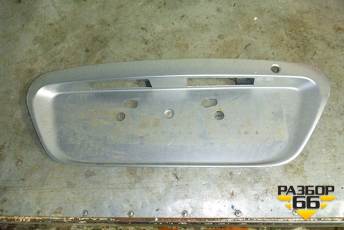 Накладка крышки багажника (MR379016) для Mitsubishi Lancer-9  с 2003-2008г (Лансер)