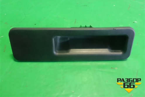 Кнопка открывания багажника (7381867) для BMW 5-серия G30 с 2017г