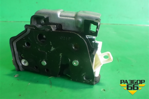 Замок двери передней правой (8X1837016C) для Audi A4 (В9) с 2015г (А4)