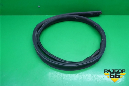 Уплотнитель на кузов левый для Renault Logan с 2004-2015г (Логан)