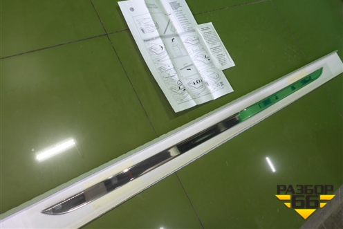 Накладка крышки багажника (новая) (3C8071360) для Volkswagen Passat-CC с 2008г (Пассат ЦЦ)