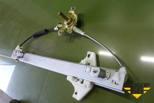 Стеклоподъёмник механический задний левый (новый) (8340125000) для Hyundai Aсcent с 2000г (Акцент)