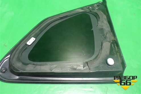 Стекло глухое левое (833134EA0A) для Nissan Qashqai (J11E) с 2013г (Кашкай)