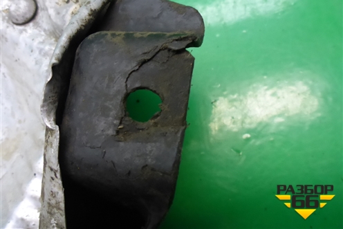 Пыльник двигателя центральный (KRB500033) для Land Rover Discovery 3 с 2004-2009г (Дискавери)