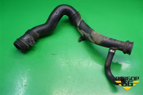 Патрубок воздушного фильтра (2.7л 276DT) (PHD500082) для Land Rover Discovery 3 с 2004-2009г (Дискавери)