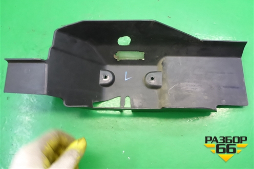 Накладка внутренняя (левая на замок бардачка) (504279307) для Iveco Stralis с 2007г (Стралис)