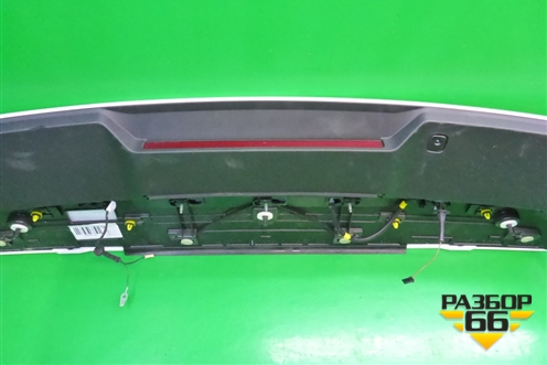 Спойлер на дверь багажника (31488325) для Volvo XC40 с 2017г (ХС40)