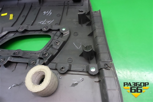 Обшивка двери задней правой под механику (седан) для Chevrolet Cruze c 2009-2015г (Круз)