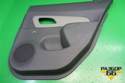 Обшивка двери задней правой под механику (седан) для Chevrolet Cruze c 2009-2015г (Круз)