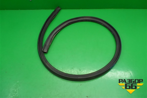 Уплотнитель капота (на решётку стеклоочистителя) для Chevrolet Cruze c 2009-2015г (Круз)