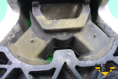 Опора КПП левая (1.6л F16D3 МКПП) (13248551) для Chevrolet Cruze c 2009-2015г (Круз)