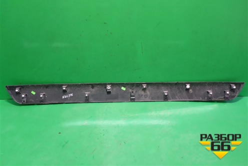 Накладка двери багажника (768020R070) для Toyota Rav-4 с 2018г (Рав 4)