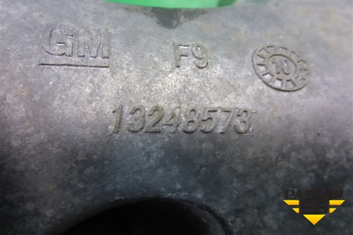 Кронштейн КПП левый (1.6л F16D3 МКПП) (13248573) для Chevrolet Cruze c 2009-2015г (Круз)