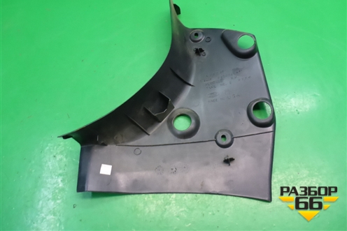 Обшивка багажника на заднюю панель (правая седан) для Ford Focus 1 с 1998-2004г (Фокус)