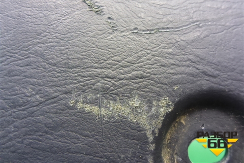 Обшивка багажника на заднюю панель (левая седан) для Ford Focus 1 с 1998-2004г (Фокус)