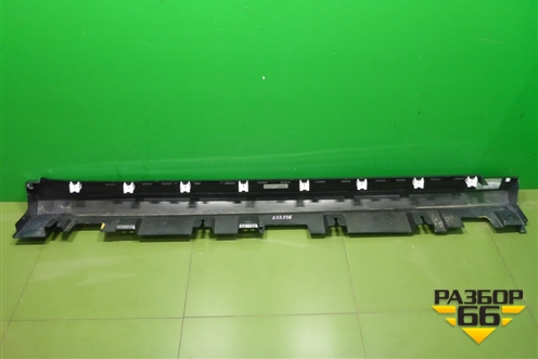 Накладка на порог наружная левая (AMG новая) (A1676982101) для Mercedes Benz GLE-Klass V167 с 2018г (ГЛЕ)