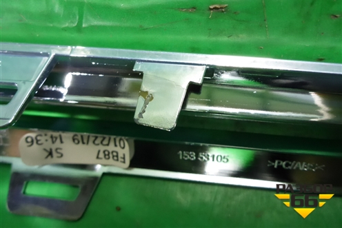 Накладка на решетку радиатора (правая) (A1678854803) для Mercedes Benz GLE-Klass V167 с 2018г (ГЛЕ)