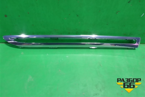 Накладка на решетку радиатора (правая) (A1678854803) для Mercedes Benz GLE-Klass V167 с 2018г (ГЛЕ)