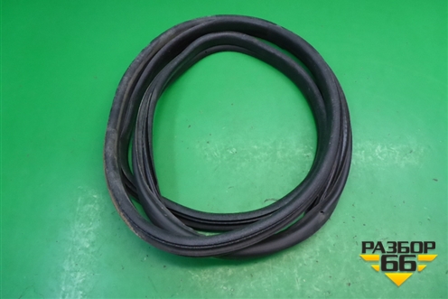 Уплотнитель двери (задней левой универсал) для Peugeot 307 с 2001-2007г