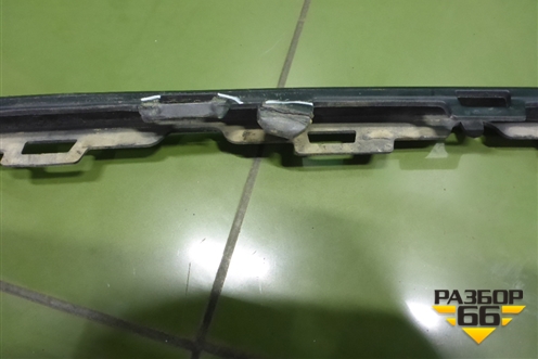 Накладка заднего бампера (4M0807578) для Audi Q7 c 2015г (Ку 7)