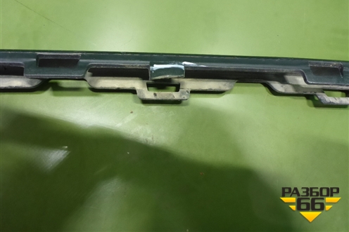 Накладка заднего бампера (4M0807578) для Audi Q7 c 2015г (Ку 7)