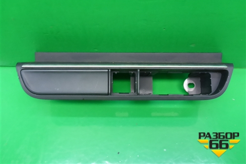 Рамка под кнопки (8U1941567) для Audi Q3 с 2011-2018г (Ку 3)