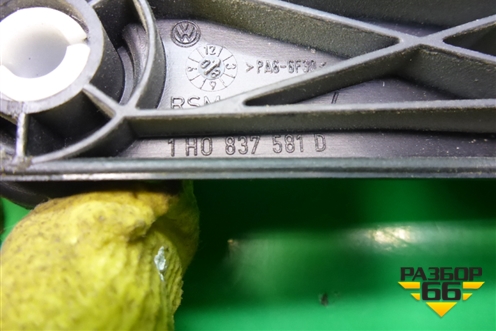 Ручка стеклоподъёмника (1H0837581D) для Skoda Octavia (А4) с 1997-2011г (Октавия)