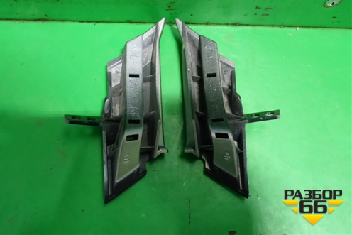 Кронштейн (накладки двери багажника R+L) (7681478010) ( 7681378010) для Lexus NX 200 с 2014-2021г (НХ)