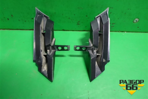 Кронштейн (накладки двери багажника R+L) (7681478010) ( 7681378010) для Lexus NX 200 с 2014-2021г (НХ)