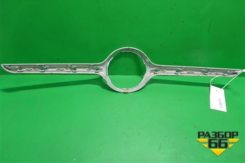 Накладка на решетку радиатора (A2188851022) для Mercedes Benz CLS W218 c 2010г (ЦЛС)